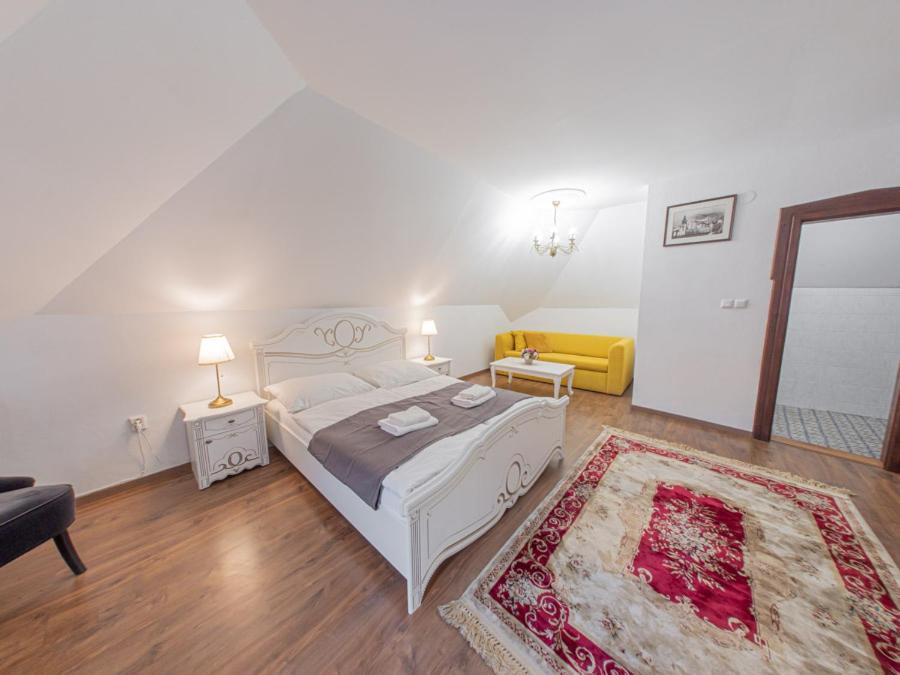 Hotel Salamander - Garni Banská Štiavnica Zewnętrze zdjęcie
