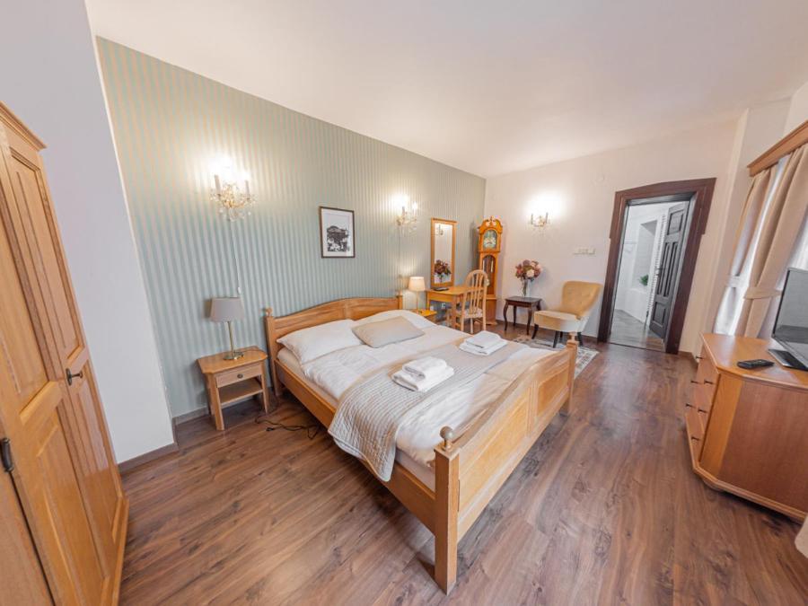 Hotel Salamander - Garni Banská Štiavnica Zewnętrze zdjęcie