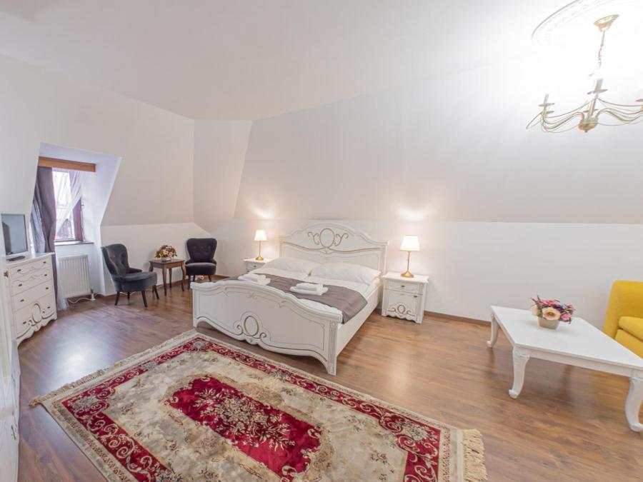 Hotel Salamander - Garni Banská Štiavnica Zewnętrze zdjęcie