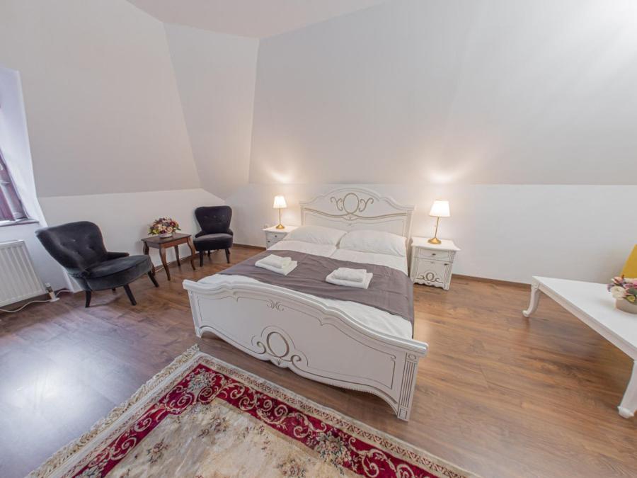 Hotel Salamander - Garni Banská Štiavnica Zewnętrze zdjęcie
